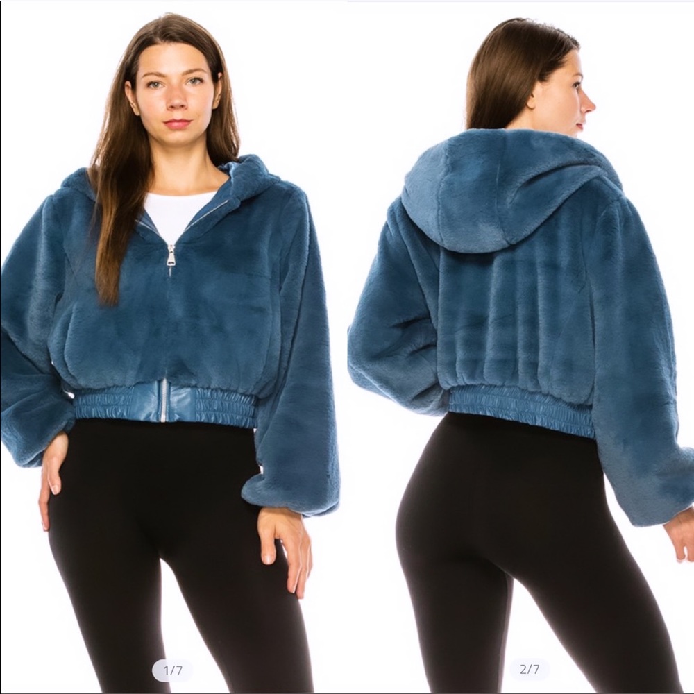 NWT $98 Faux Fur Teddy Hoodie Cropped Jacket Coat